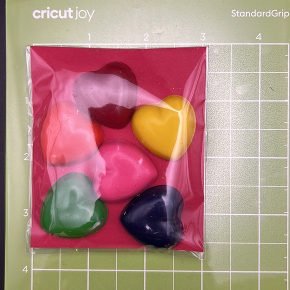 Upcycled Heart Shaped Crayons - pack of 6 - Picture 2 of 2